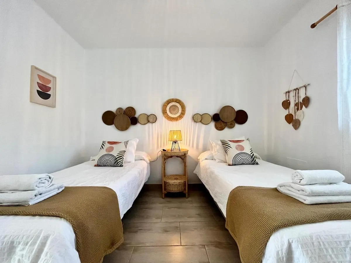 1 Bedroom Apartment With Fantastic Sea Views Tias